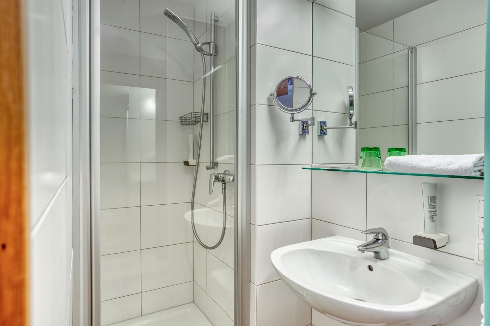 Hotel Wirtshaus Sattlerwirt Ebbs Δωμάτιο φωτογραφία